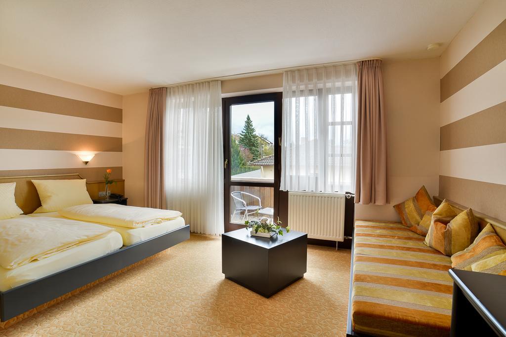 Hotel Am Brenner Tauberbischofsheim Exterior foto